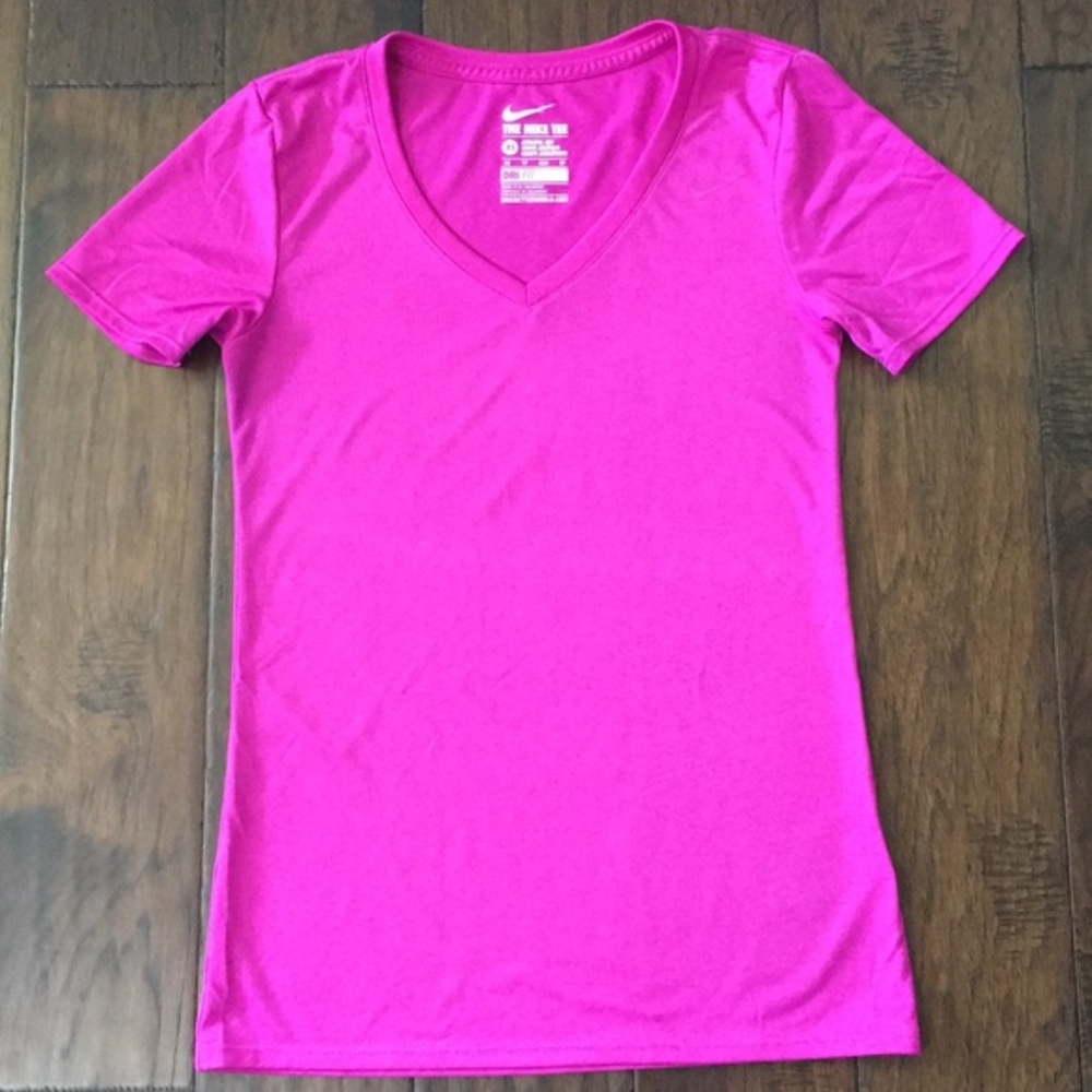 Nike Dri-Fit Pink V-neck Workout Shirt size: XS